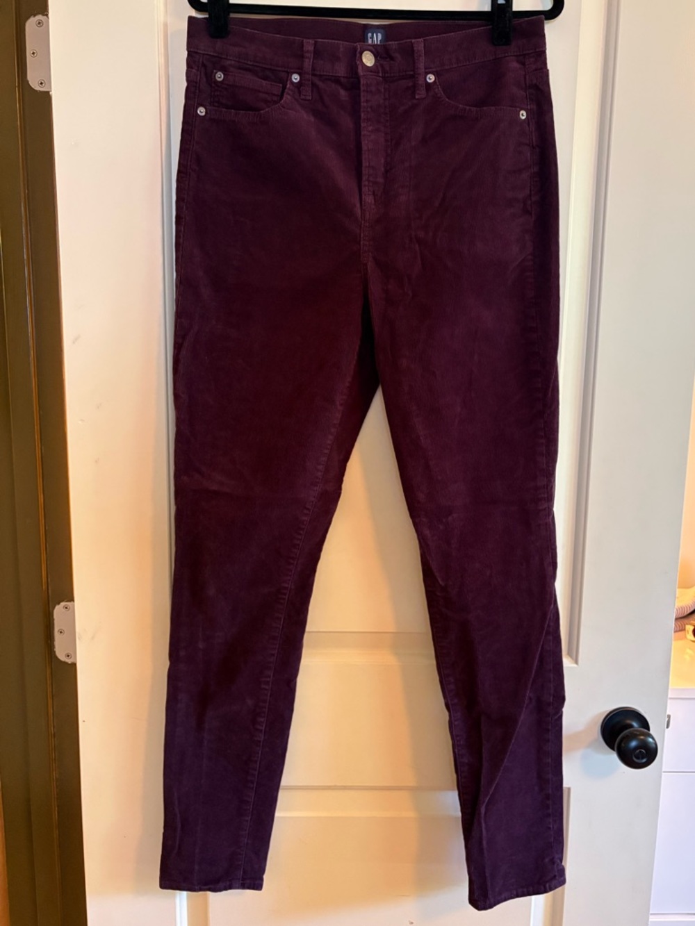 GAP Dark Plum True Skinny Corduroy Jeans, size 12/31 Tall, NWOT